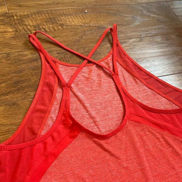 lululemon athletica Run Off-Route Tank Heathered True Red / True Red, PTP 17" - Picture 7 of 7
